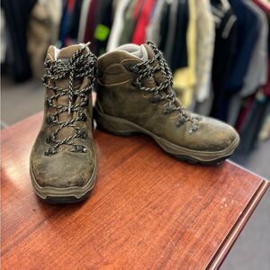 Scarpa mens 8 1/2 brown Terra GTX boots